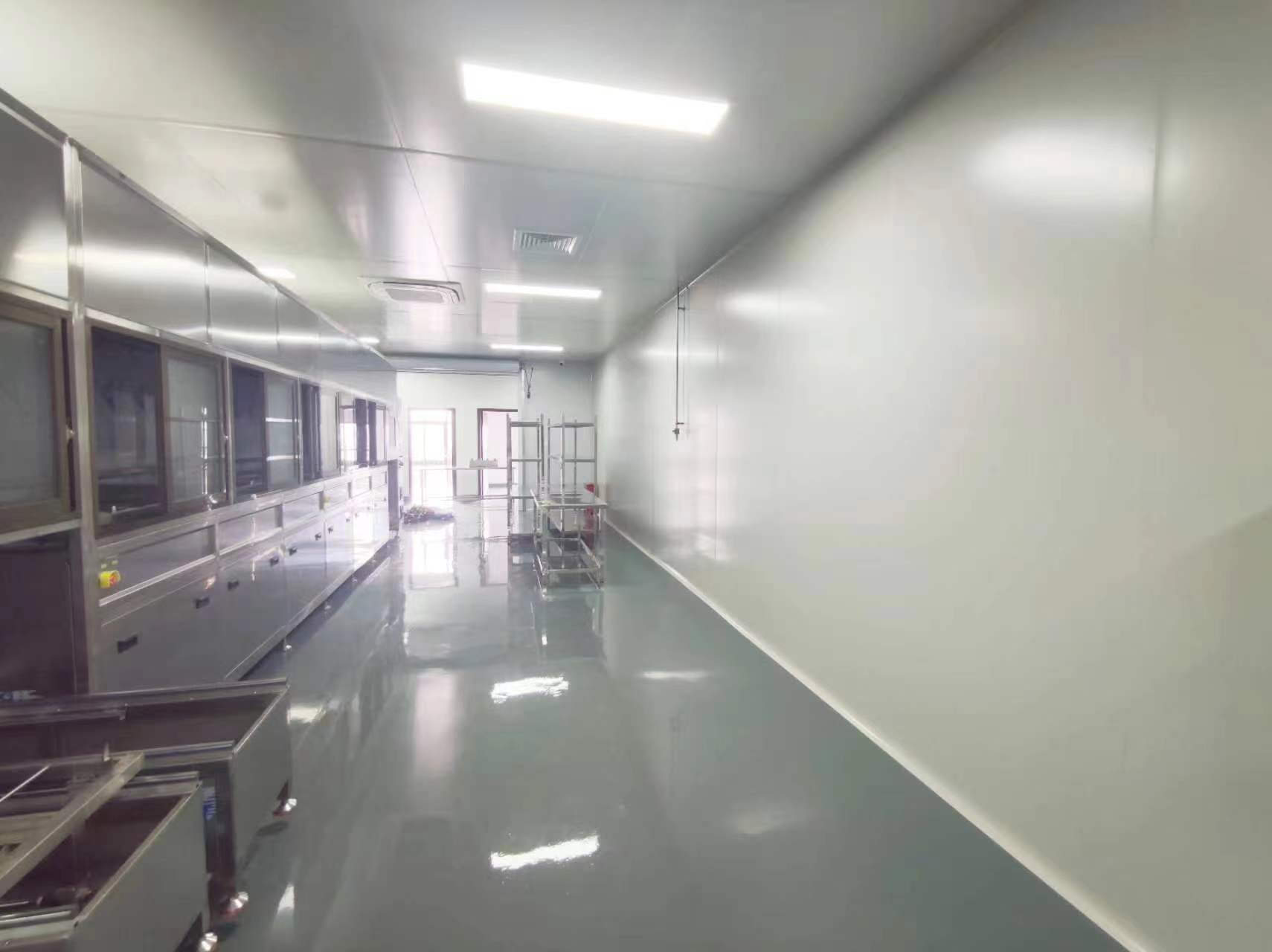 萬(wàn)級(jí)潔凈區(qū)裝修圖片