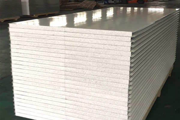 機(jī)制硅巖夾芯板